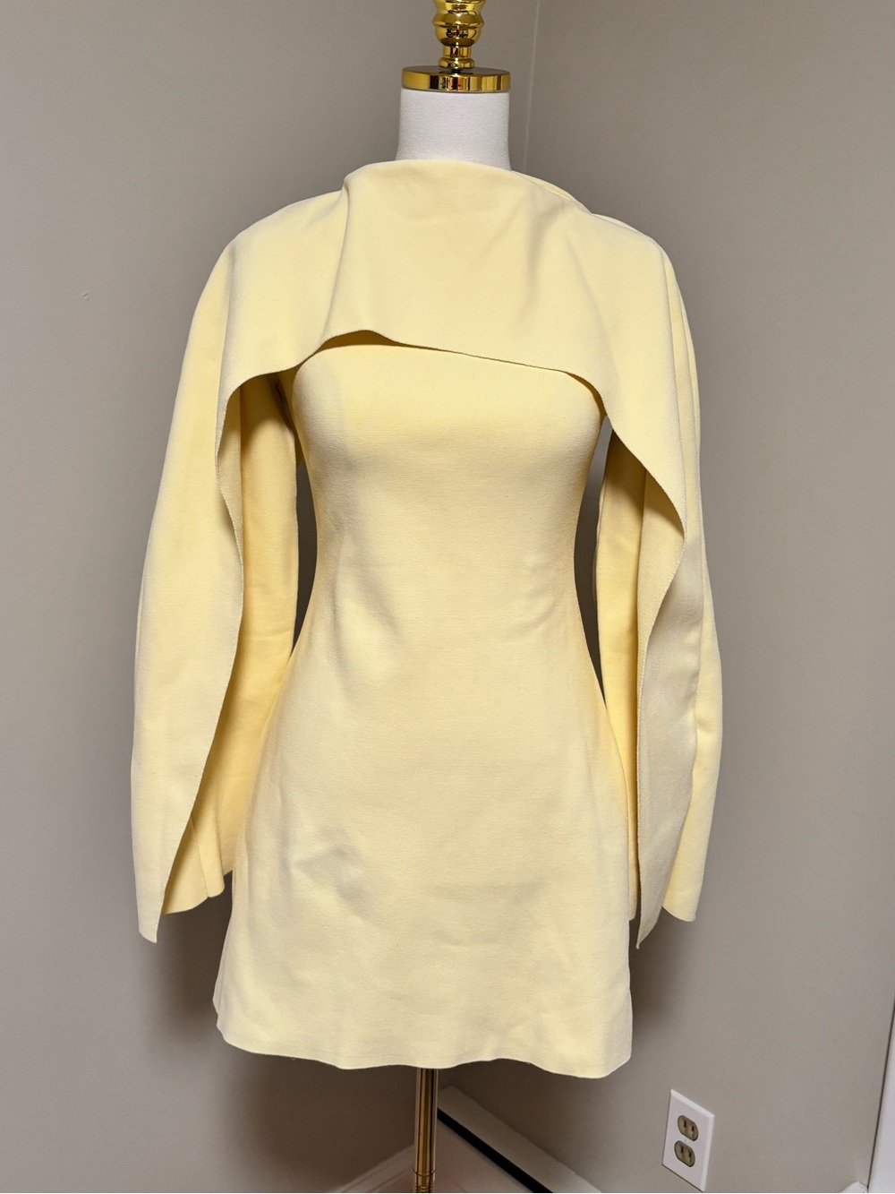 Cult Gaia Cape Mini Dress Butter Yellow Ivory Sculptural Size Small